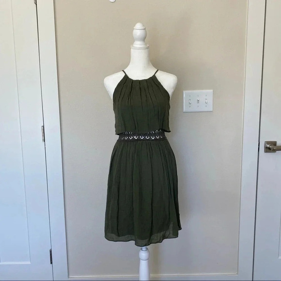 BCX Bohemian Forest Green Layered Dress With Lace Around Waist Midi Size 1 - Picture 2 of 14